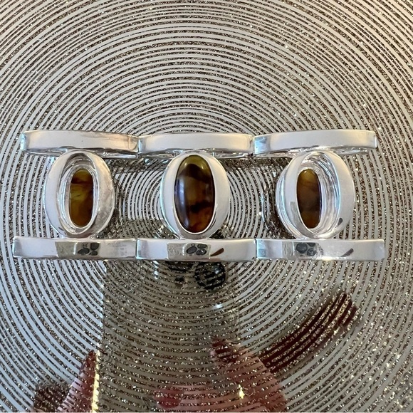 TORTUS SHELL & Silver Tone Stretch Cuff Bracelet Costume Jewlery - Picture 3 of 5